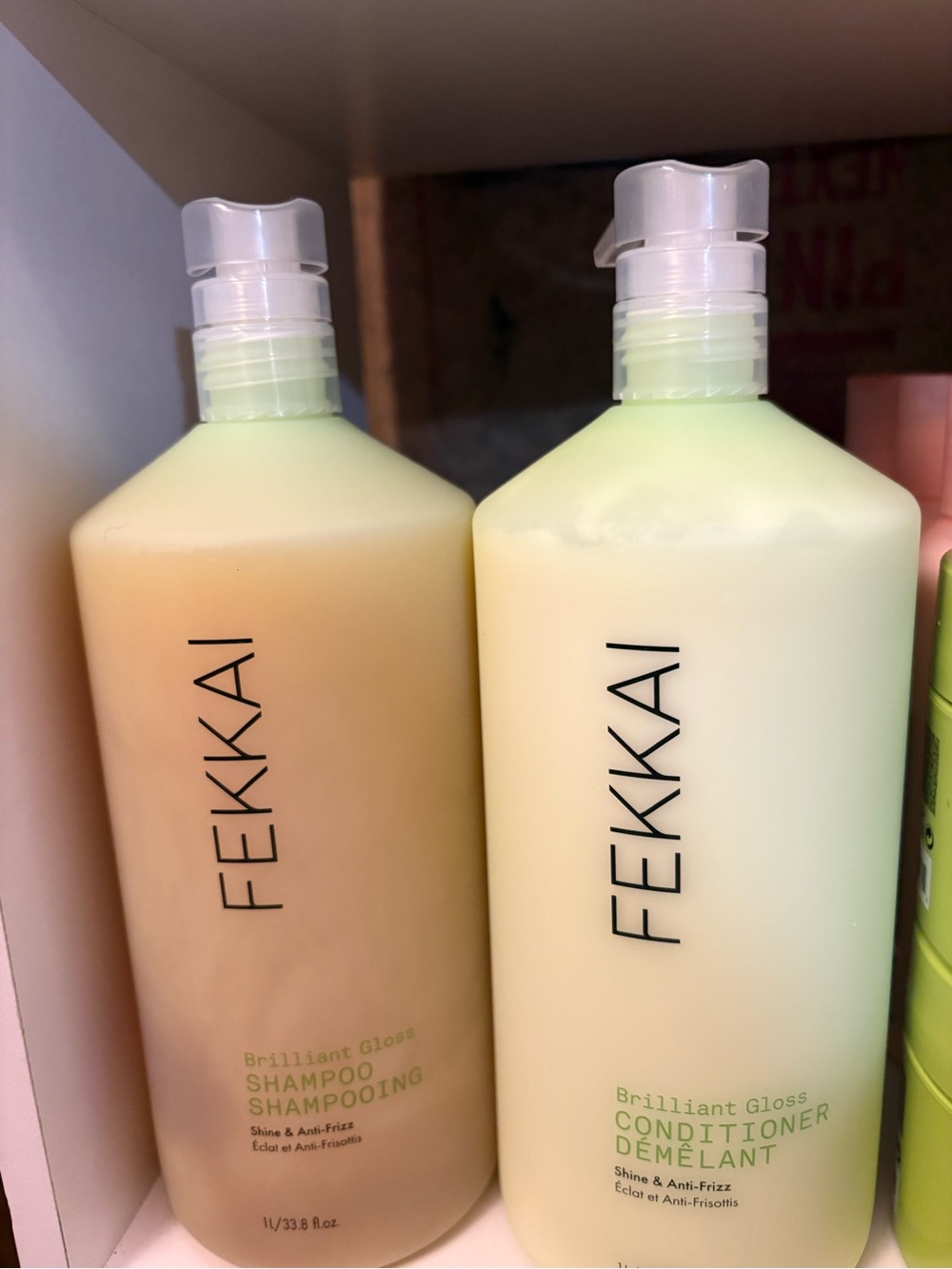 Brilliant-Gloss Shampoo & Conditioner in Pale Green